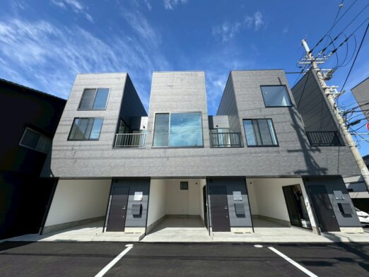 C-1878 TORIKAI-BASE（ガレージハウス）